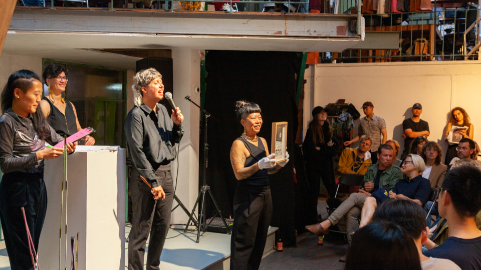 DEAD DARLINGS #1 5: Issue! 2 