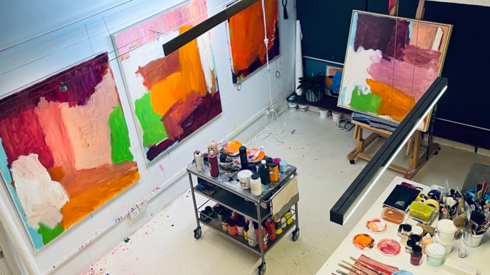 Night time studio mood