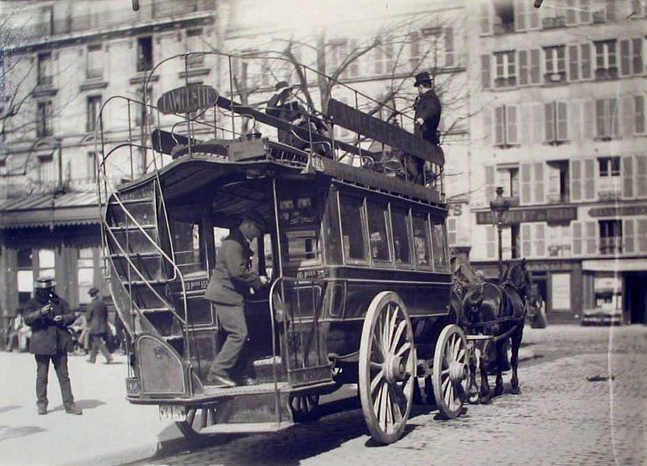 Omnibus La Villette - Saint-Sulpice by Eugene Atget, Image 1.