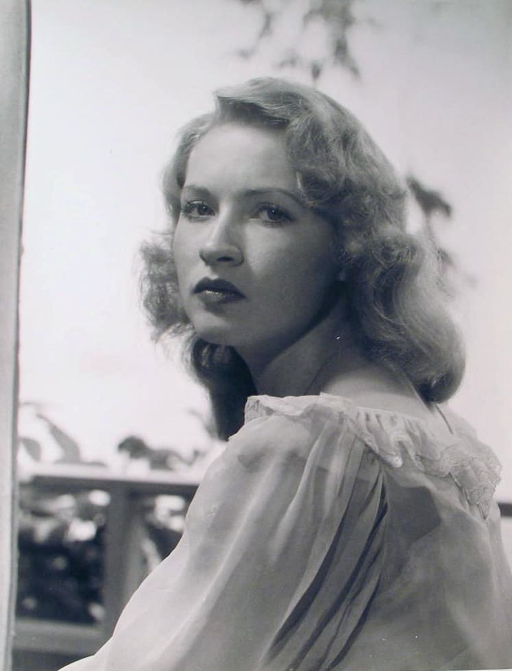 Susanna Foster by Philippe Halsman, Image 1.
