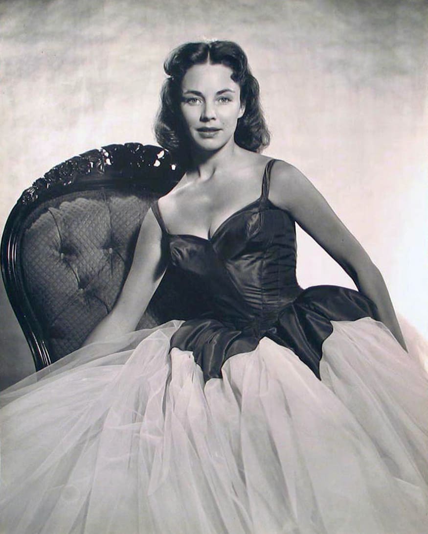 Jennifer Jones by Philippe Halsman, Image 1.