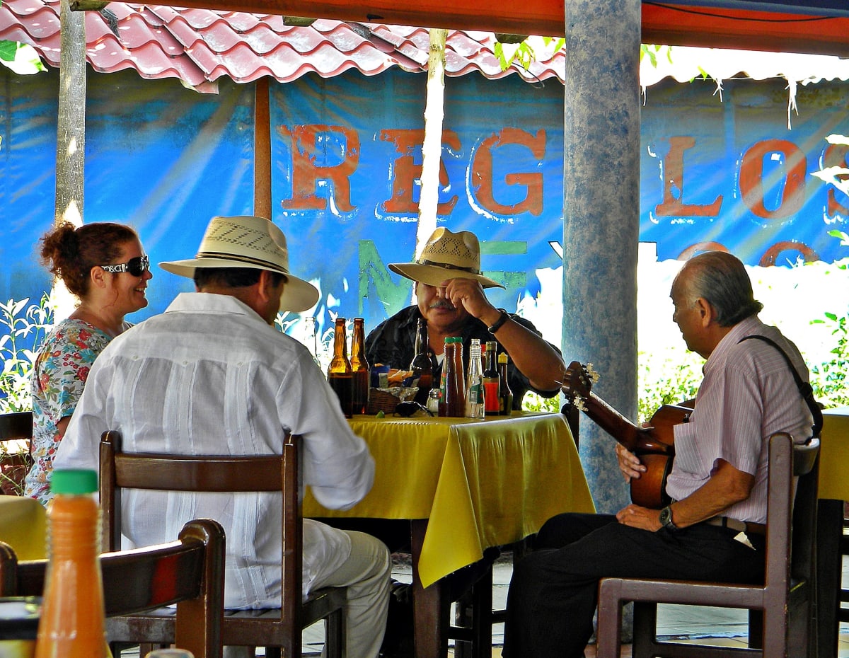 Mexican Dining - Paper Edition #1