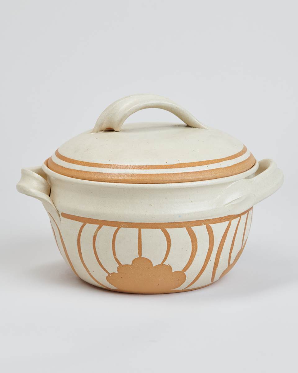 Casserole Dish with Lid by Sally Ann Endleman  Image: Photo credit: Alexis Oltmer