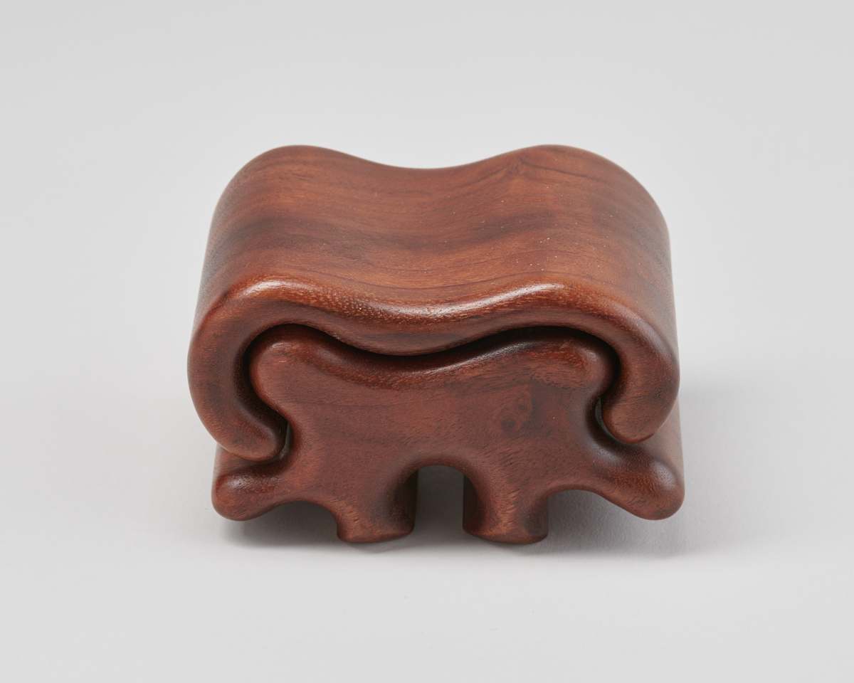 One-Drawer Box with Lid by Fred and Marilyn Buss  Image: Photo credit: Alexis Oltmer