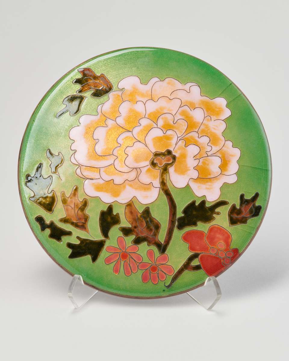 Cloisonne Lidded Container by Margaret Rabiner  Image: Photo credit: Alexis Oltmer