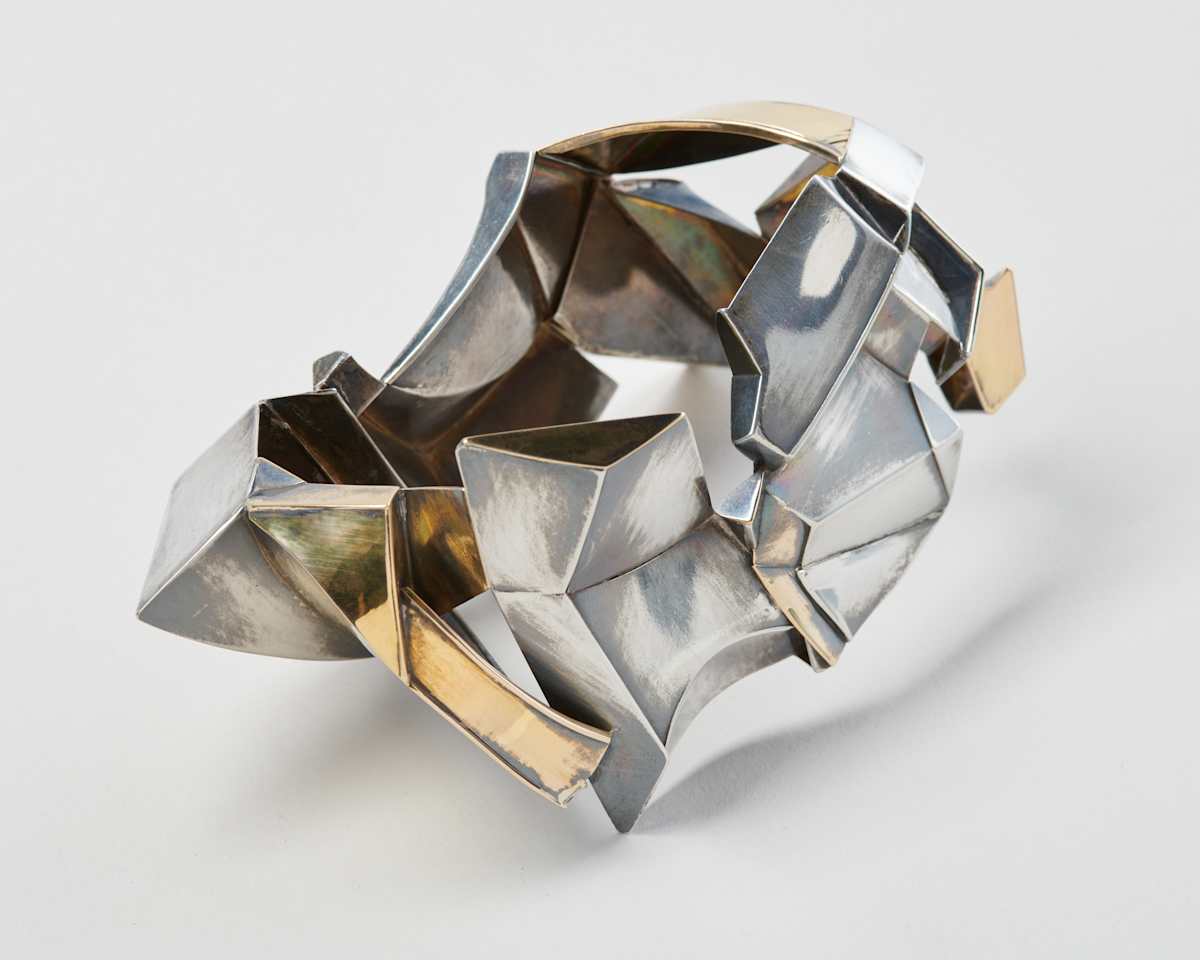 Bracelet by Mahri Anagnostis Bode  Image: Photo credit: Alexis Oltmer