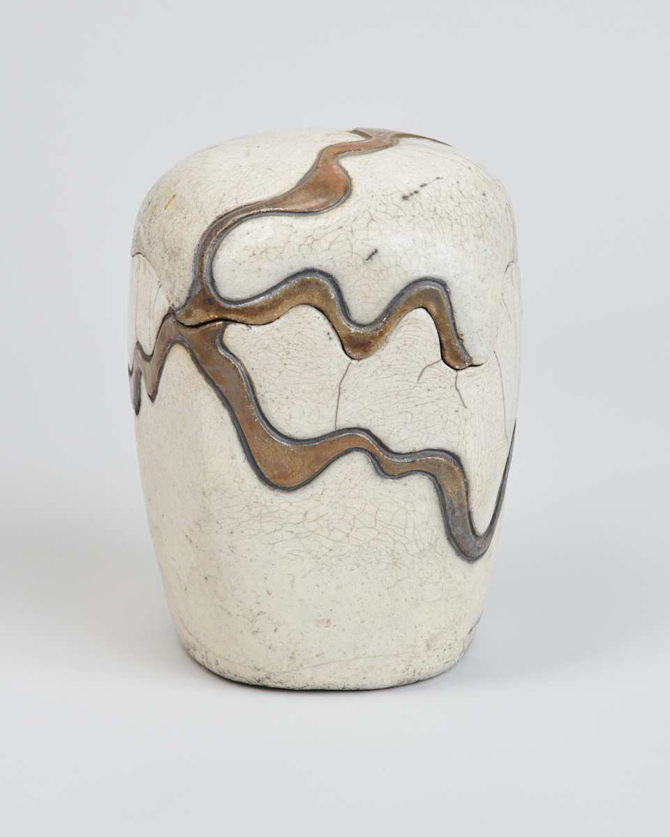 Box with Lid by Sande Deitch  Image: Photo credit: Alexis Oltmer