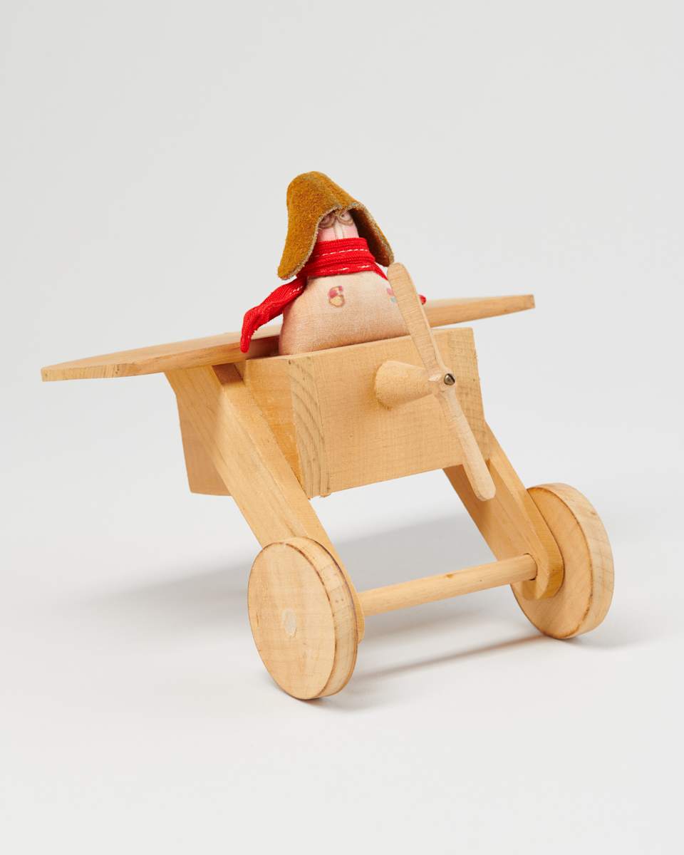 Wooden Airplane by George Landino  Image: Photo credit: Alexis Oltmer
