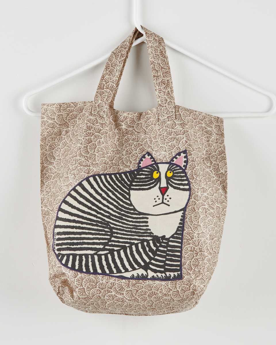 Bag with Cat by Pat Berrini  Image: Photo credit: Alexis Oltmer