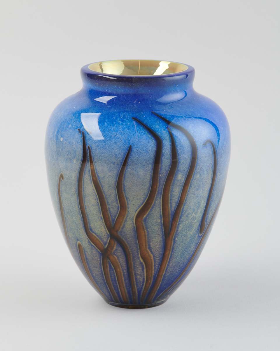 Blue Vase by Michael Cohn  Image: Photo credit: Alexis Oltmer