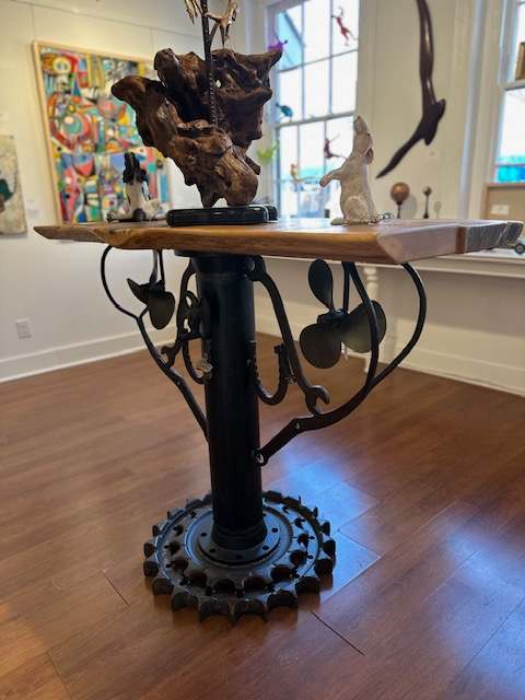 table by Rob Seltzer, Image 4.