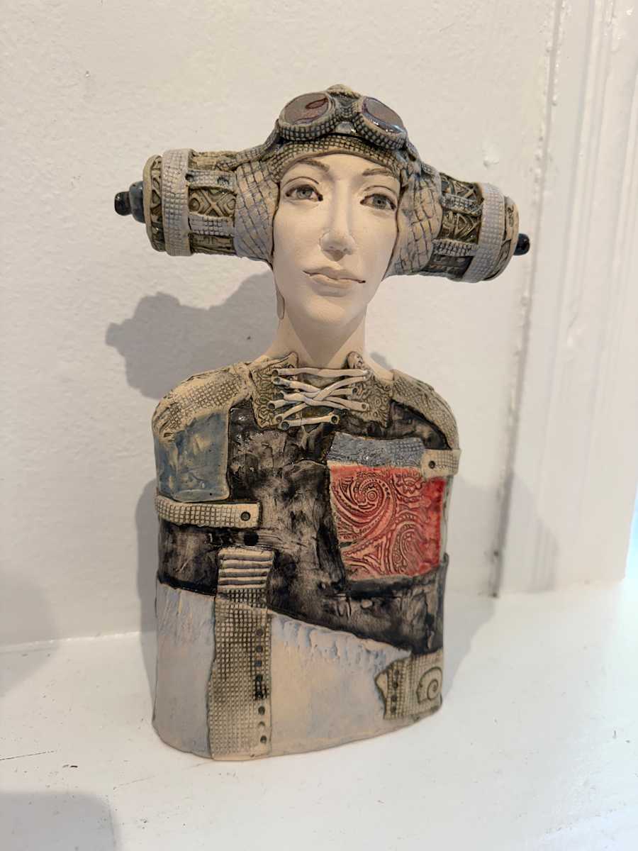 Female Bust by Joanna Jago, Image 1.