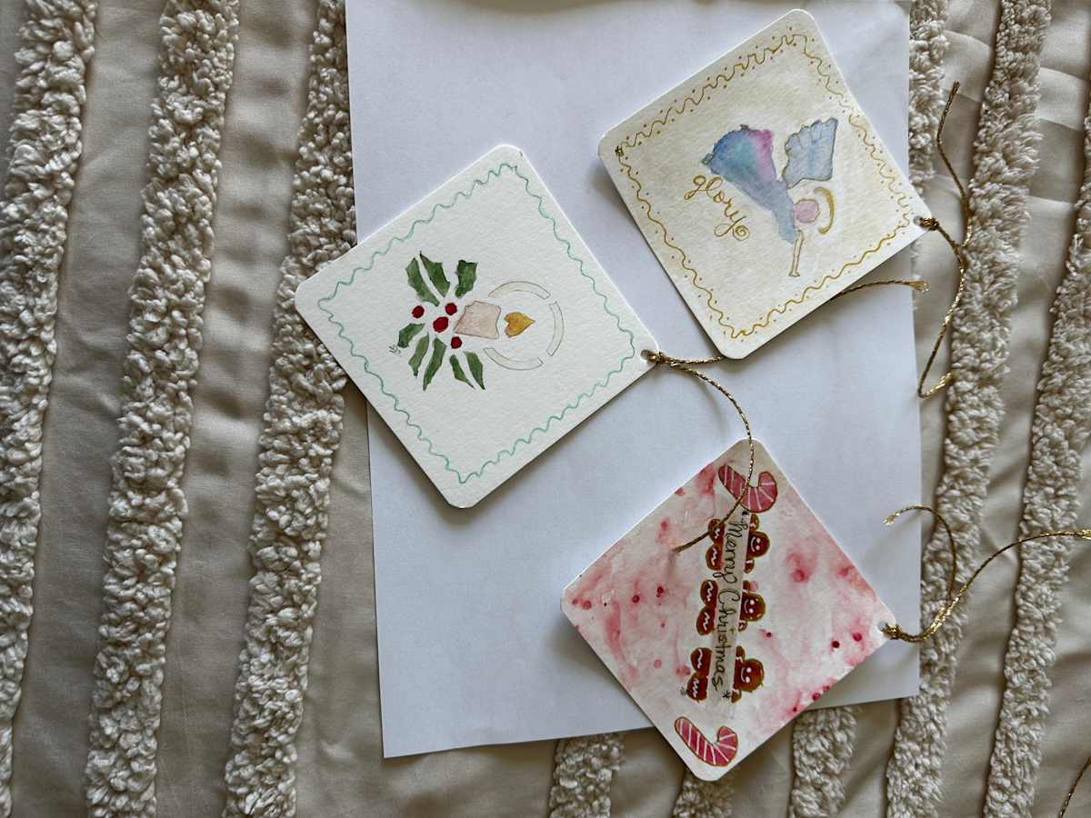 Square Tag Candle Holly by Susi Schuele, Image 1.