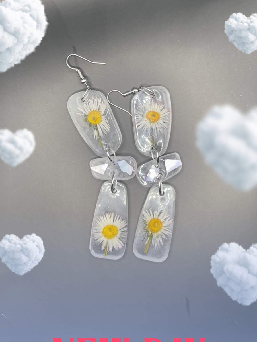 Daisy and Resin Dangly Earringd by Jenee Redecker 