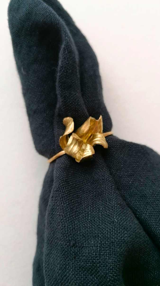 FLORAL Napkin Ring by Rita GOBIN  Image: FLORAL Napkin Ring