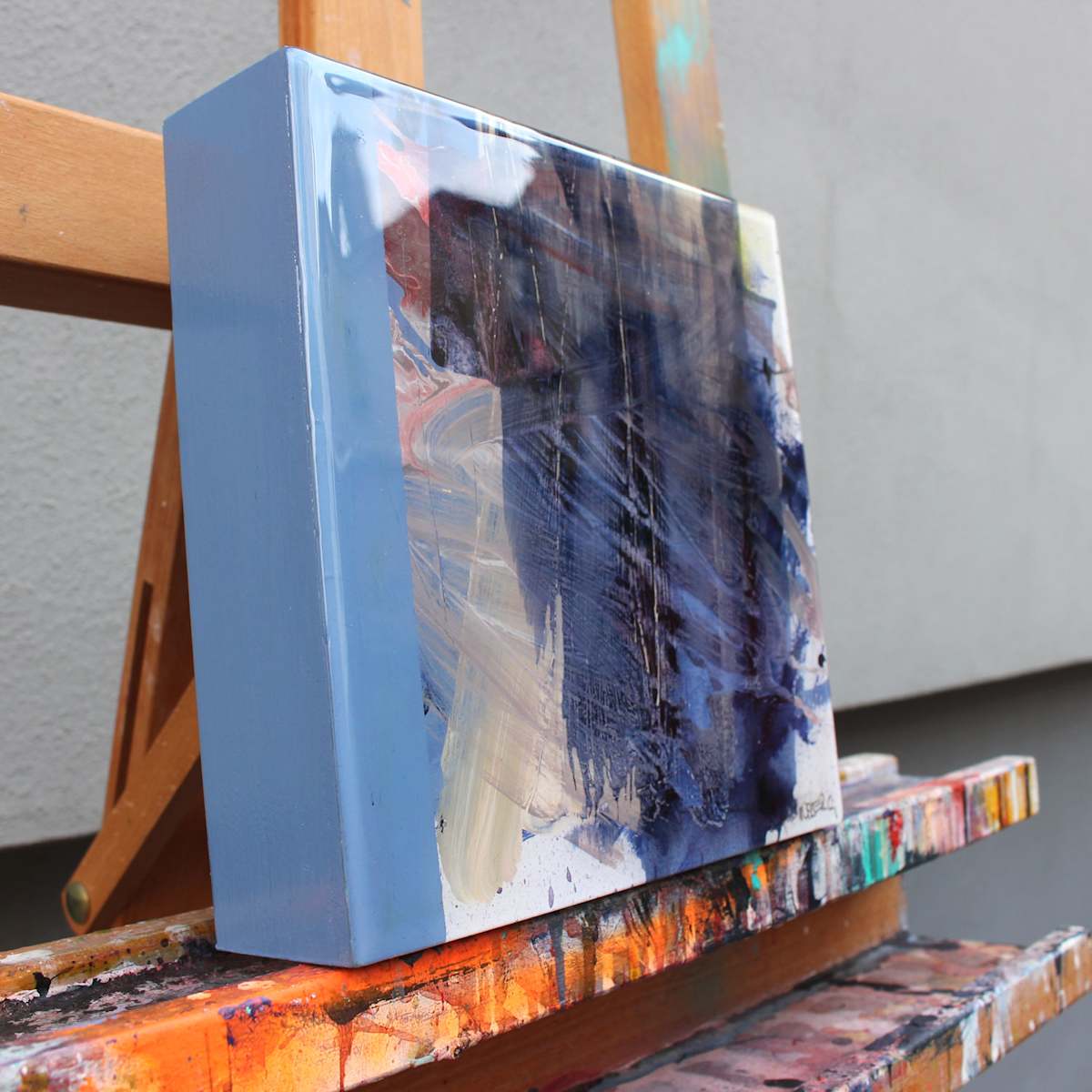 A PIECE OF HAPPINESS #13 by Daniela Schweinsberg  Image: From the side