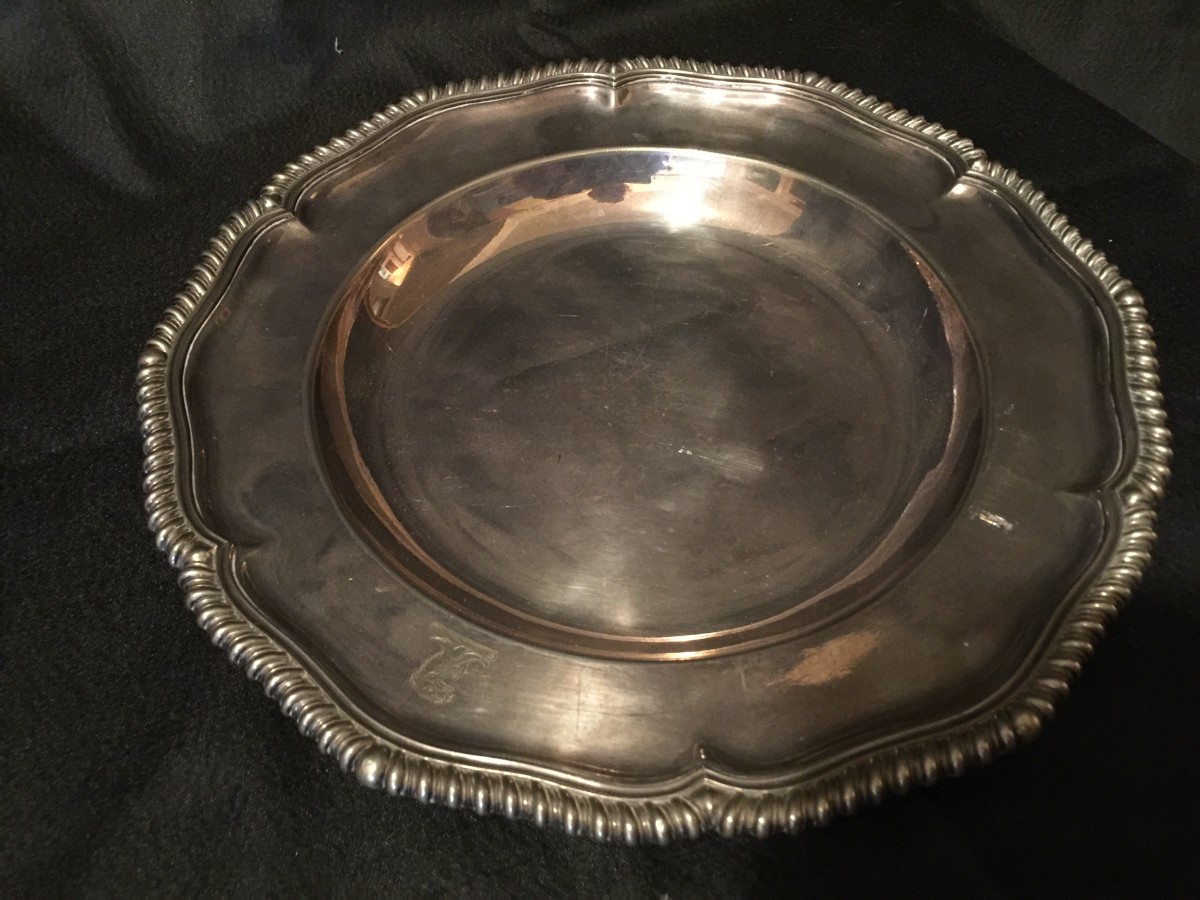 Elkington, Silver Plated Underplate with Griffin Armorial 