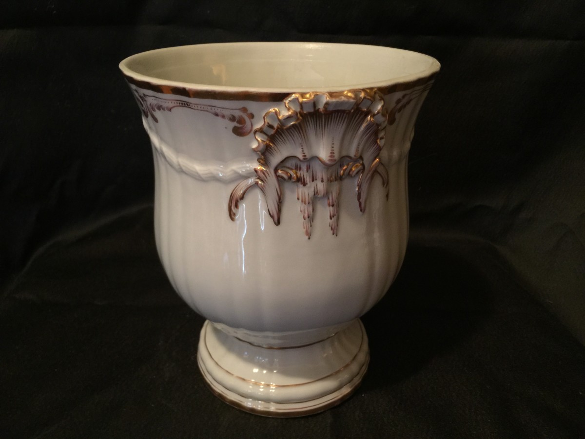 KPM  Berlin, Champagne Cooler with Gilt Rocaille Motifs 