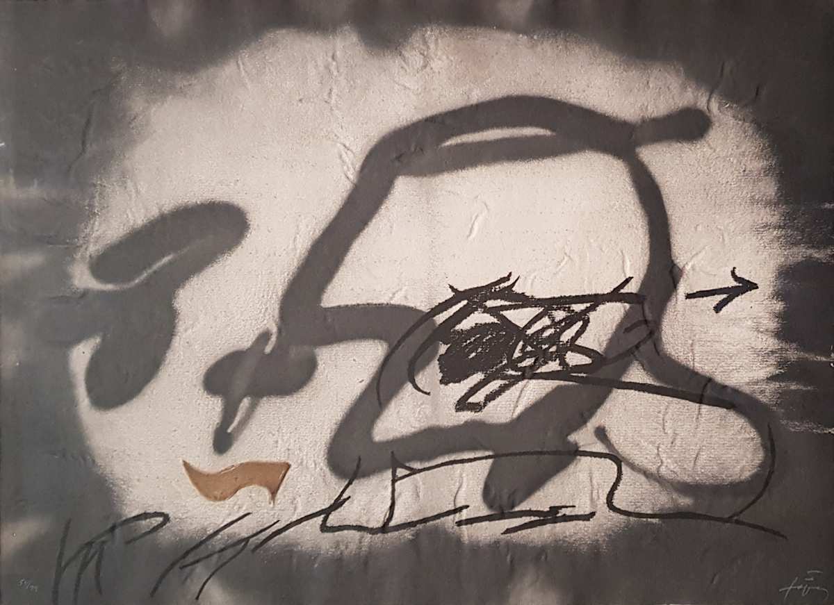 Perfil by Antoni Tàpies 