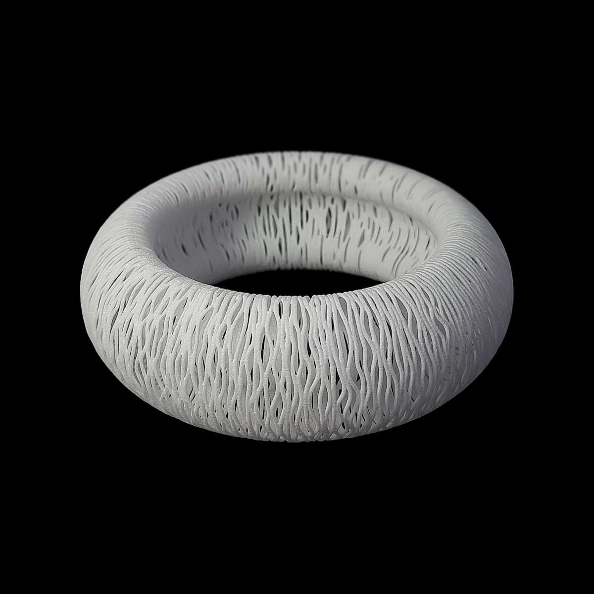 Fibre bangle by Hesti Wade 