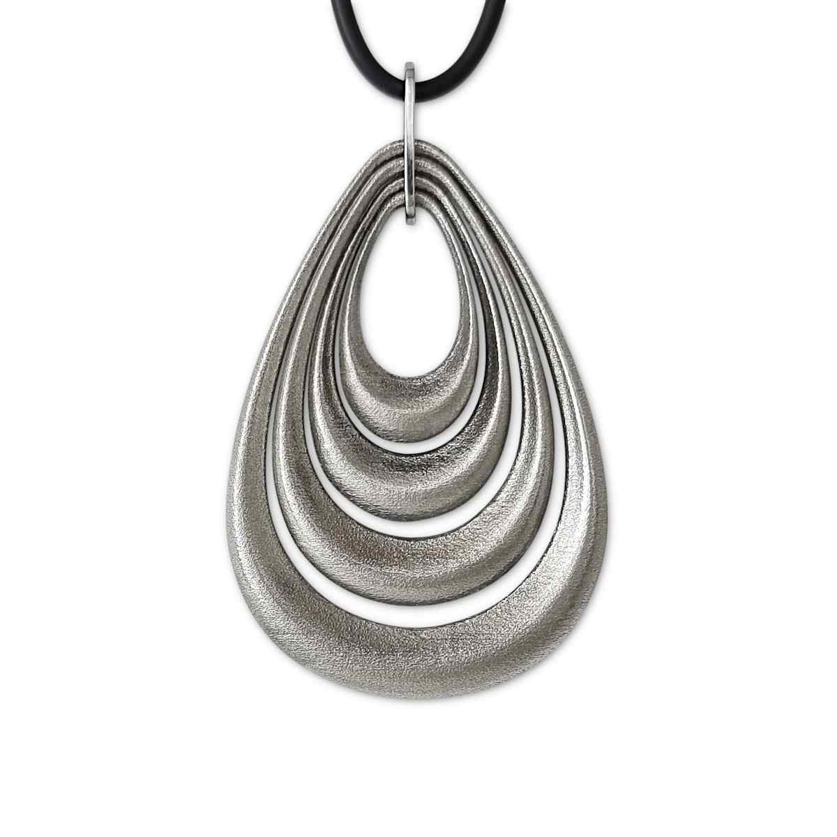 Pebble pendant II by Hesti Wade, Image 3.