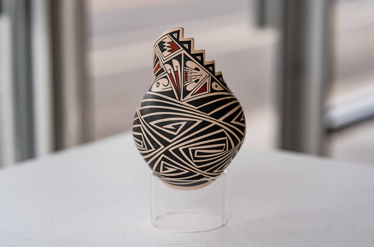 Neo-Classic Pottery by E. Lopez, Image 1.