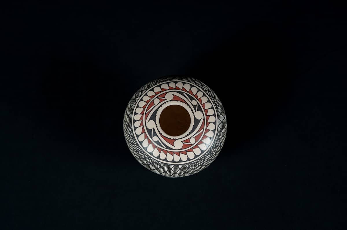 Small Classic Pot with Stand by Graciela Gallegos 