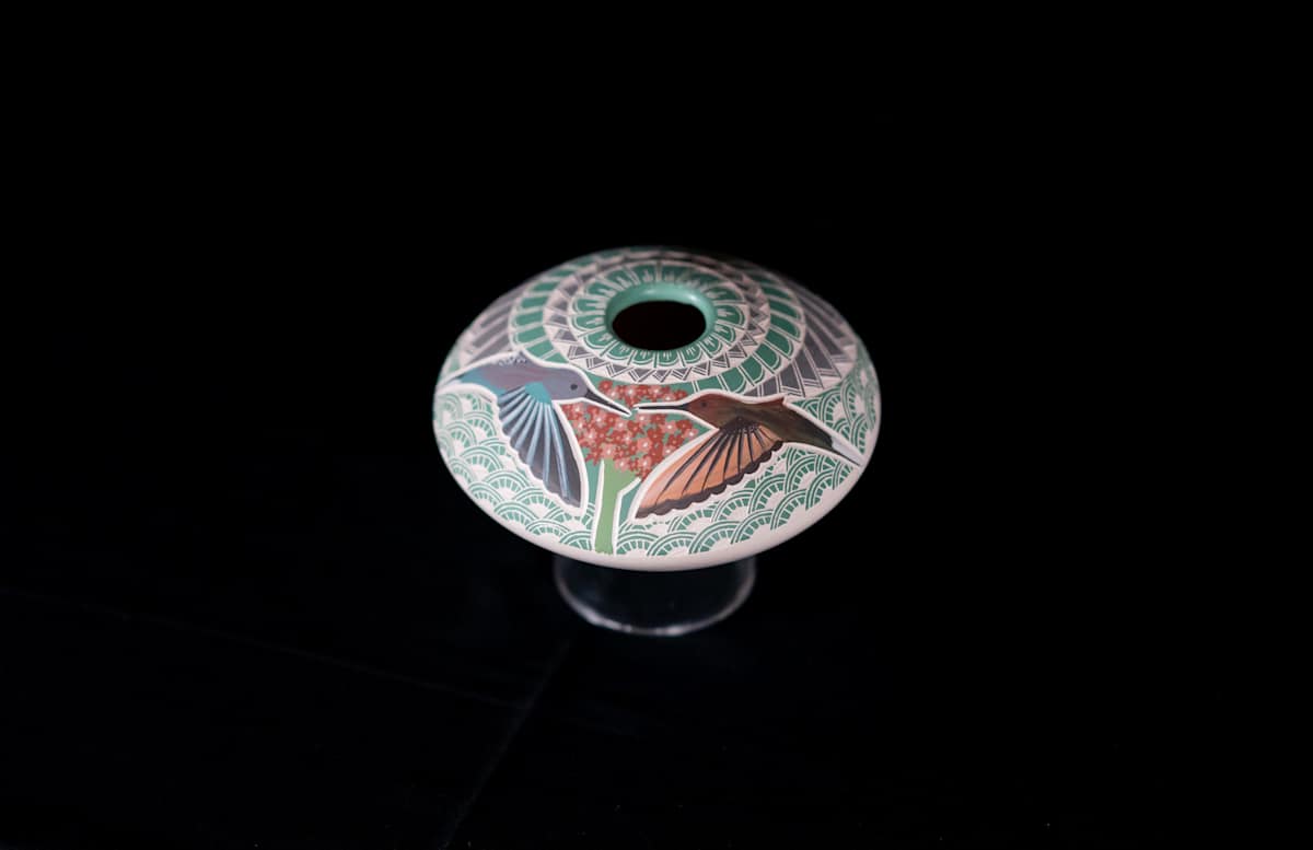 Hummingbird Pot by Janet Pedregon, Image 3.