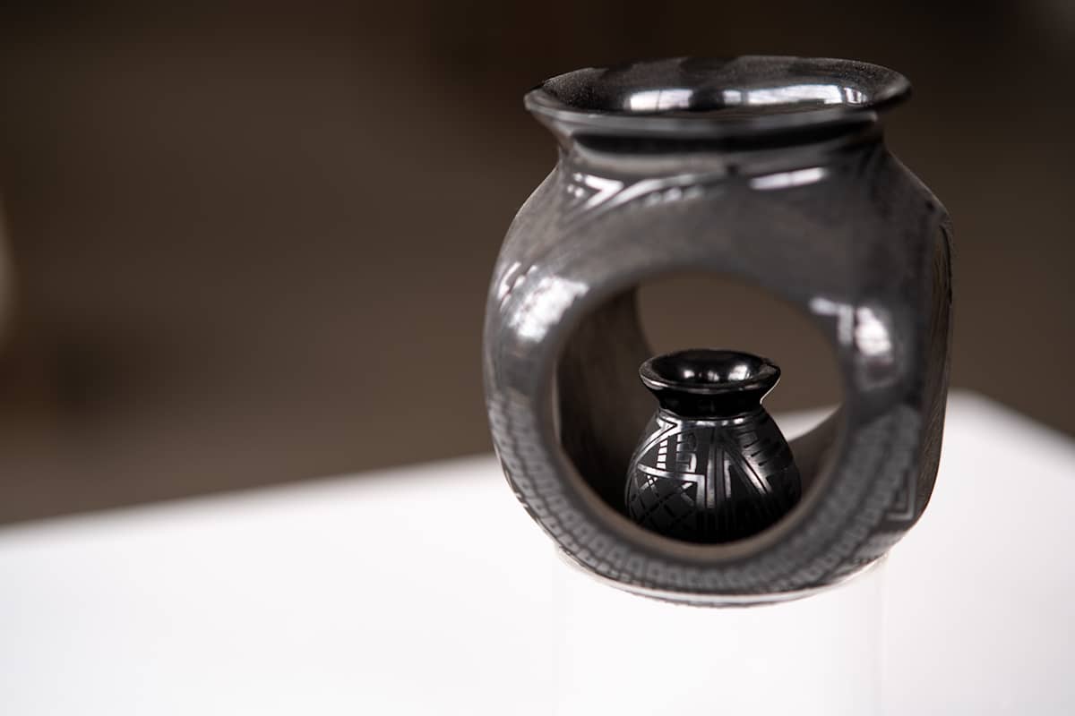 Layered Neo-Classic Style Pottery by Octavio Andrew  Image: Front facing capture