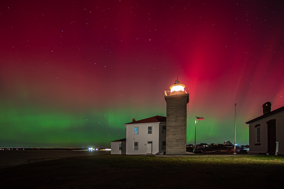 Watch Hill Aurora by David Zapatka 