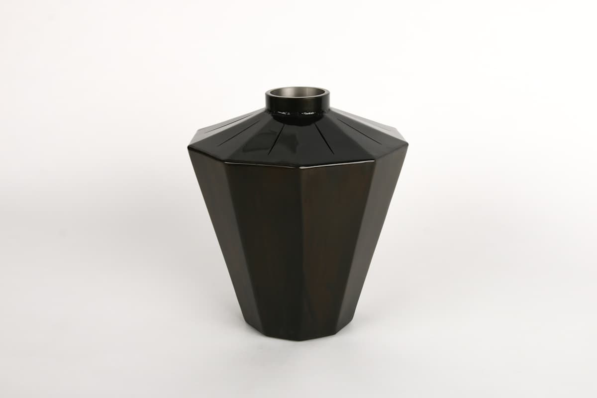 Vessel 04 by Topher Gent 
