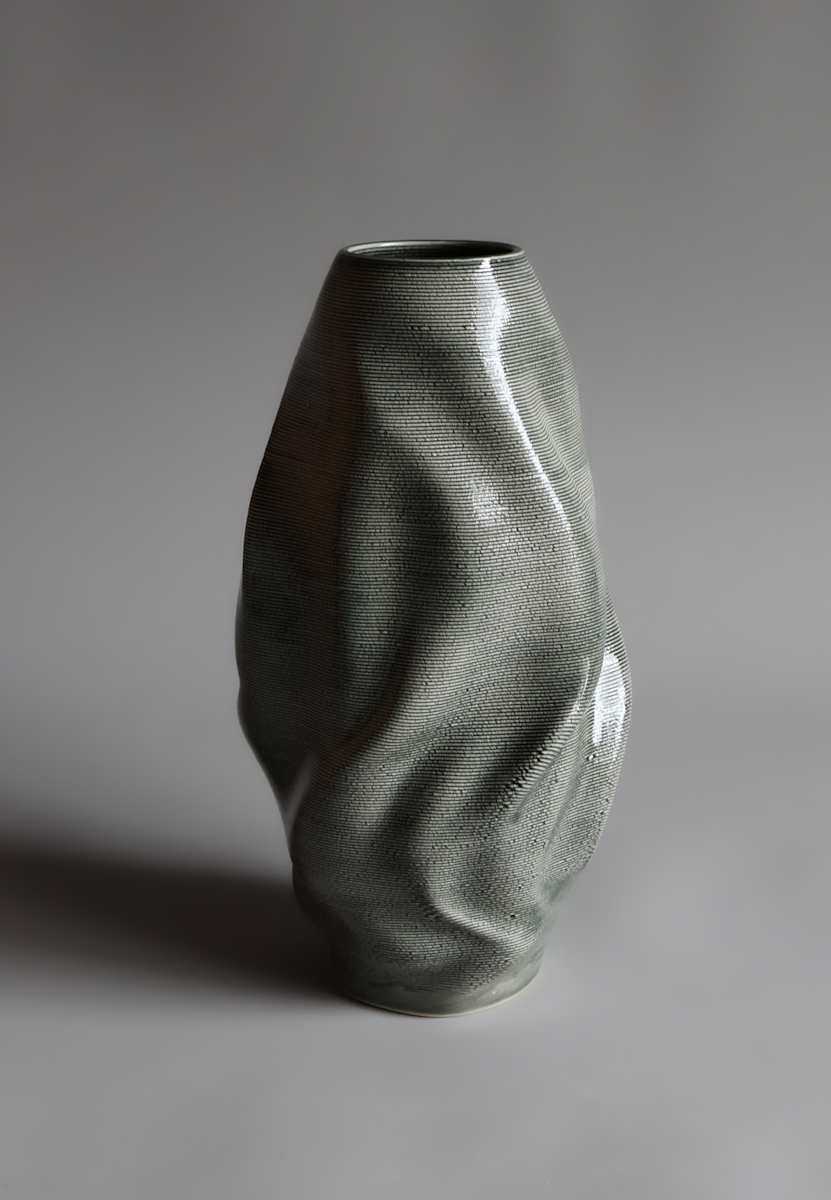 Vessel 8 (smoke) by Topher Gent 