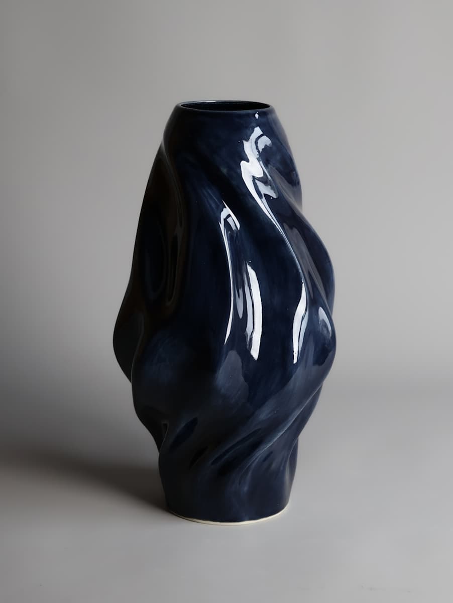 Vessel 9 (midnight) by Topher Gent 