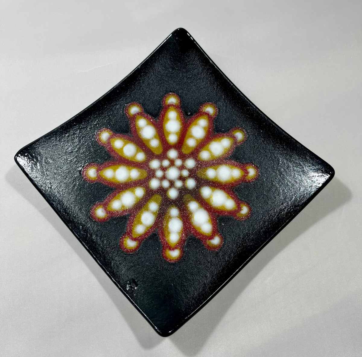6" Mandala Dish 8 by Julie Root Sawyer 
