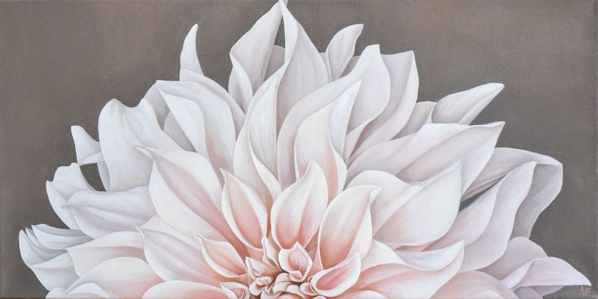 Dahlia by Ann Travis 
