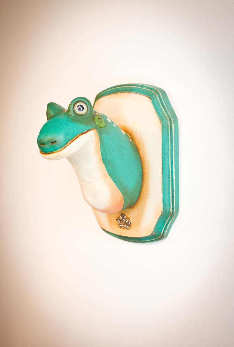 Elton by Valency Genis, Image 3.