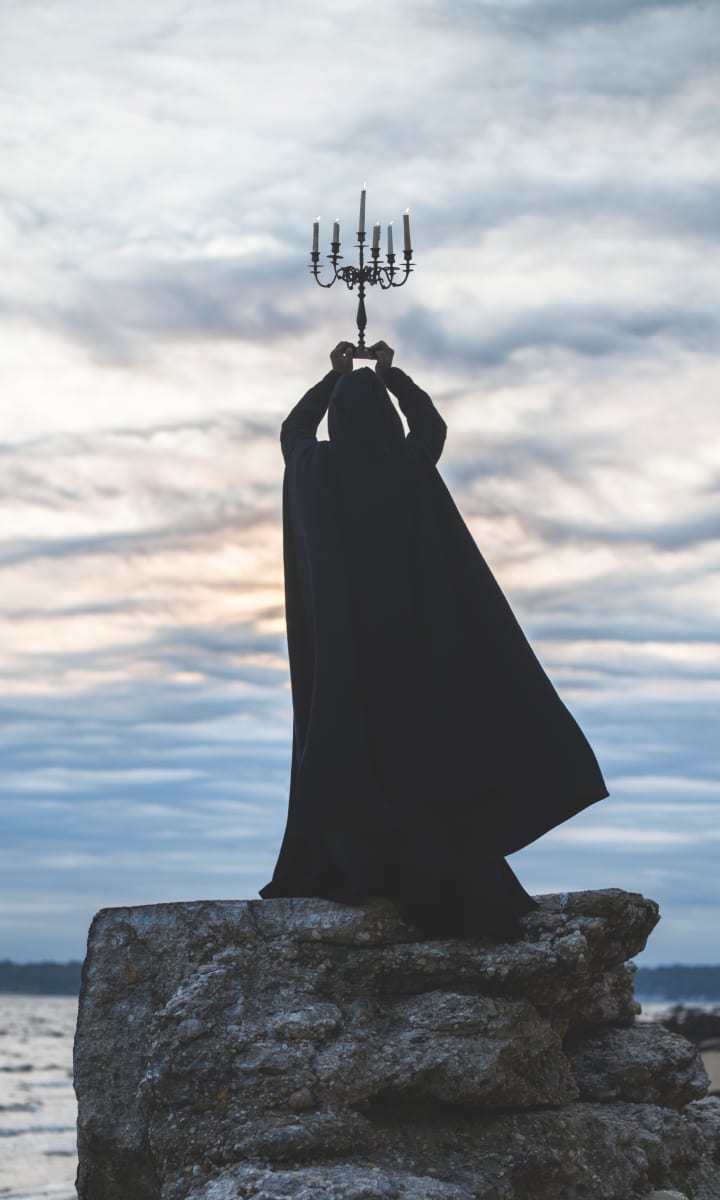 VI - Six of Wands - Minor Arcana by Nicolas Bruno, Image 2.