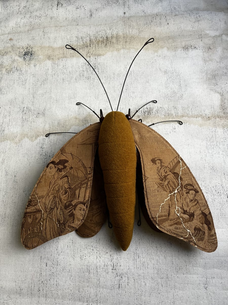 Cracks In Time (Kintsugi) by Larysa Bernhardt 