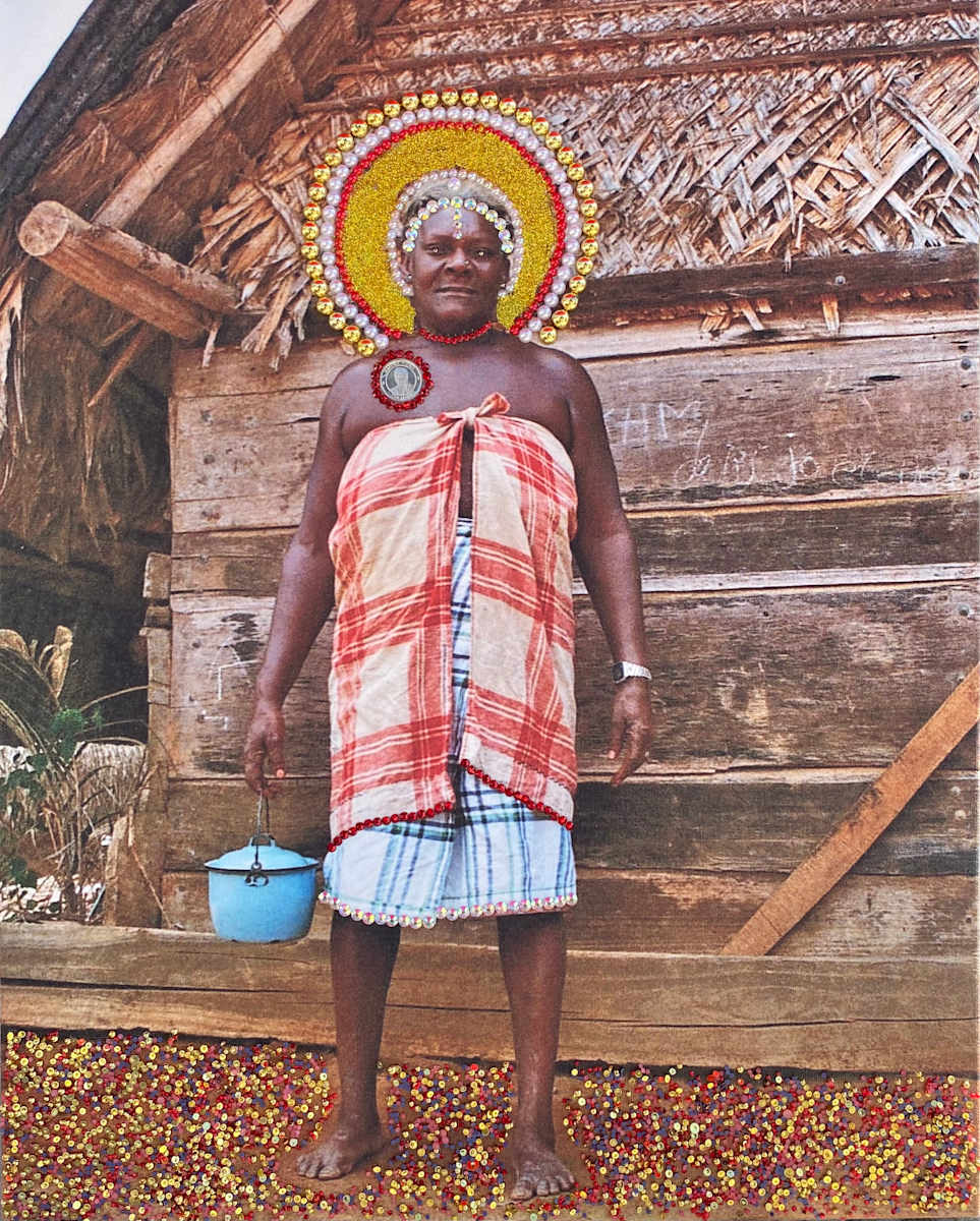 Queen with a Blue Kettle by Nafeesah Allen Tembe, Image 1.