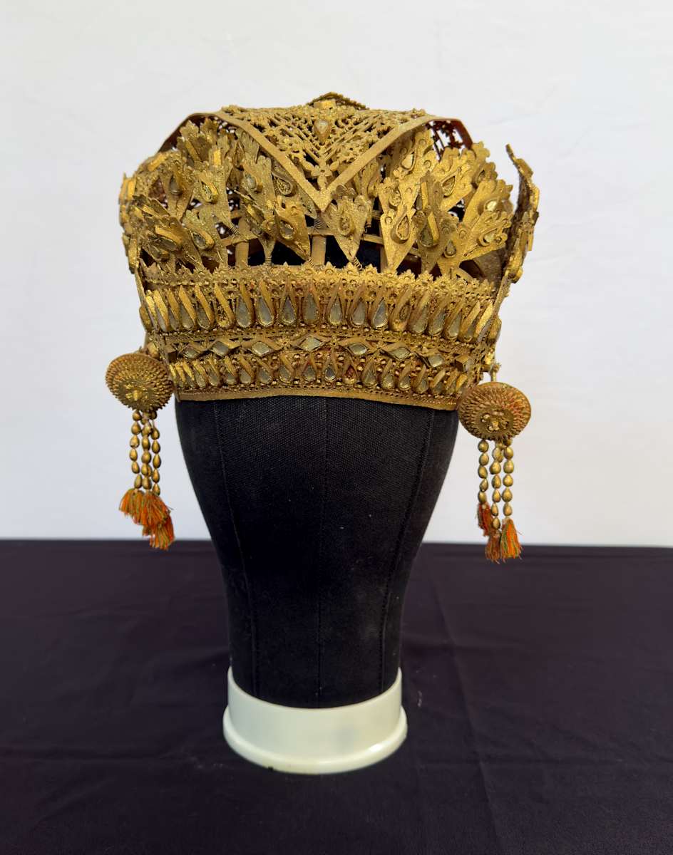 Gold Headpiece (1 of 3) 