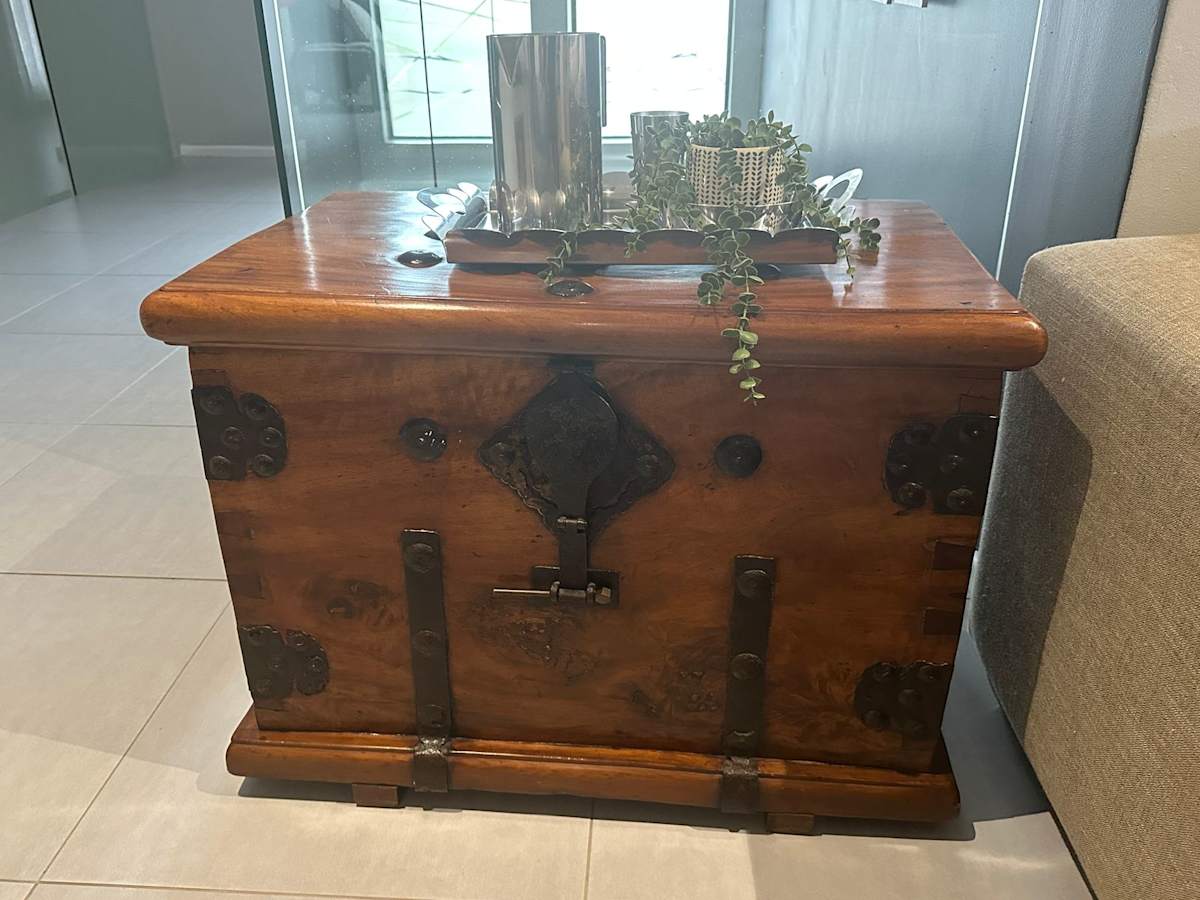 Chinese antique trunk #1, Image 1.