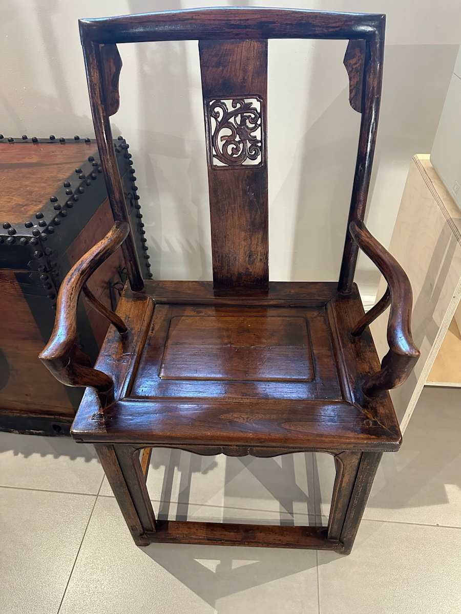 Pair of Chinese antique chairs (x2), Image 6.