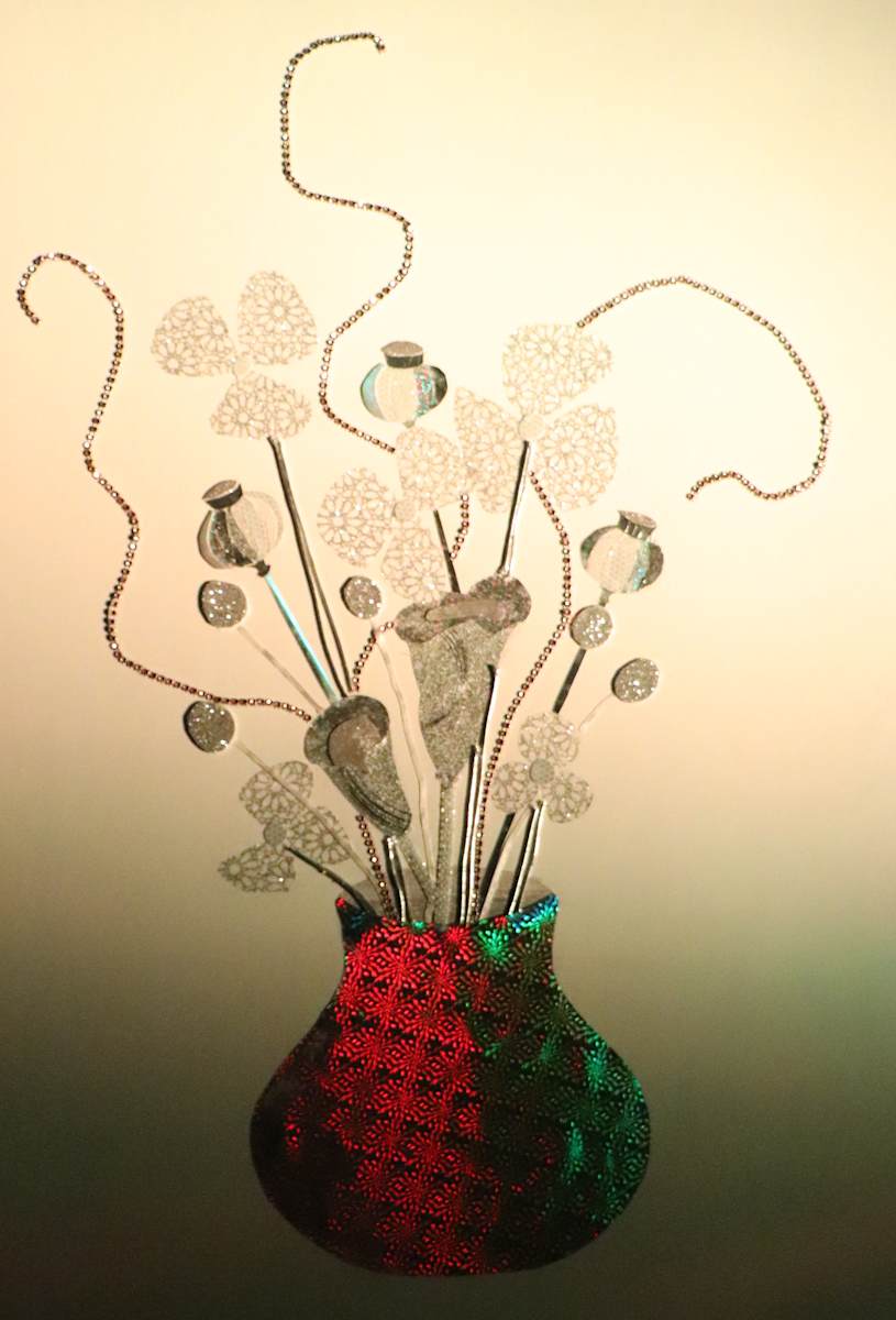 Shinning Flower Vase - Installation by Tania Akehurst 