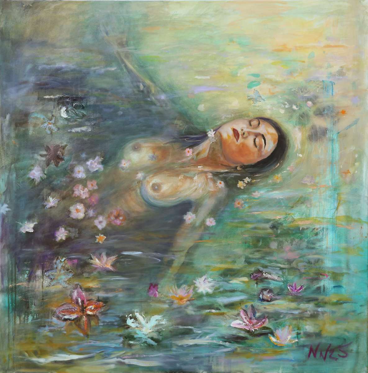 Floating into the Light by Natascha Nigg Art  Image: Floating into the Light zeigt eine Frau, schwebend im Wasser dem Licht entgegen. Das Licht der Sonne berührt ihre Haut an der Oberfläche und das Wasser. Es zeigt die gleiche Szene wie im Bild Floating under Fullmoon und wurde als erste Version  gemalt. Es ist lebendiger, erfrischender - ein Transit in seiner Darstellung. Sie ist Teil der Serie "Moments".