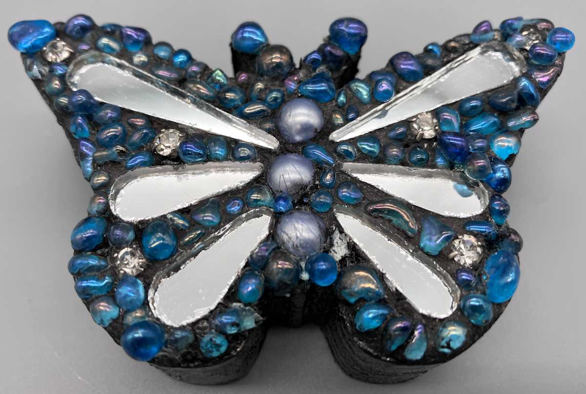 butterfly magnet-blue by Helen Marie, Image 1.