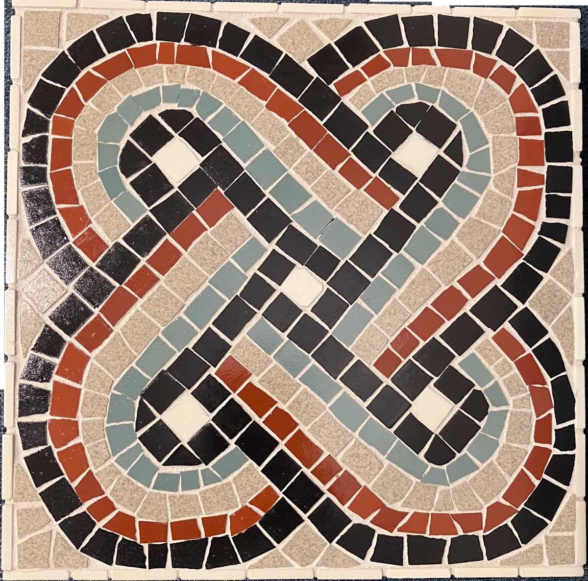 Solomon's knot by Helen Marie, Image 1.