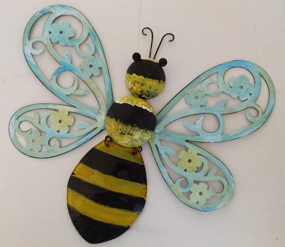 Bumble Bee by Lora Wood 
