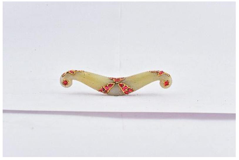 Jade stick handle, Image 1.