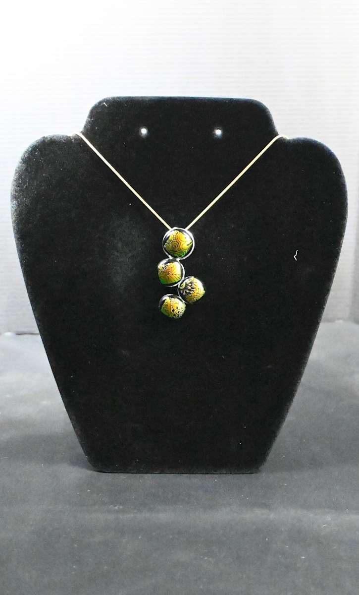 Four circle pendant by Susan Mason, Image 1.