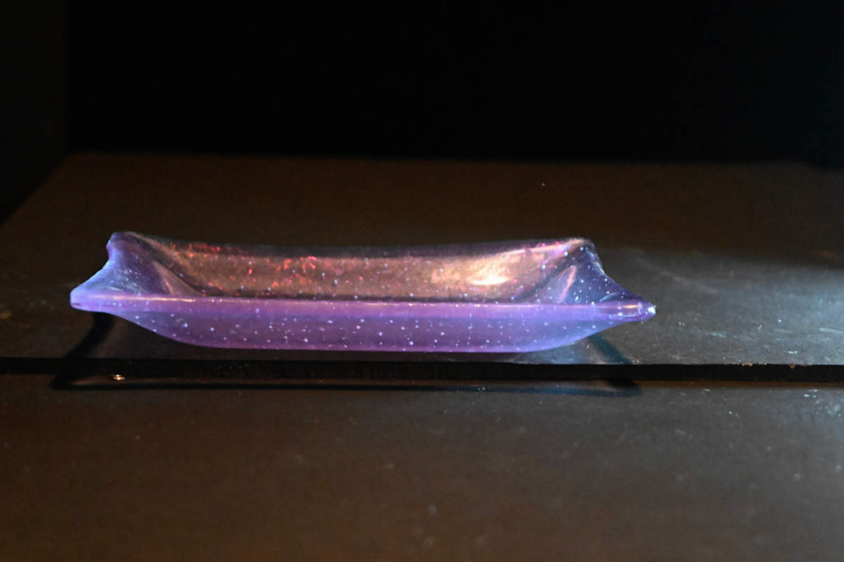 Purple irid soap dish by Susan Mason  Image: Purple irid soap dish from front long side